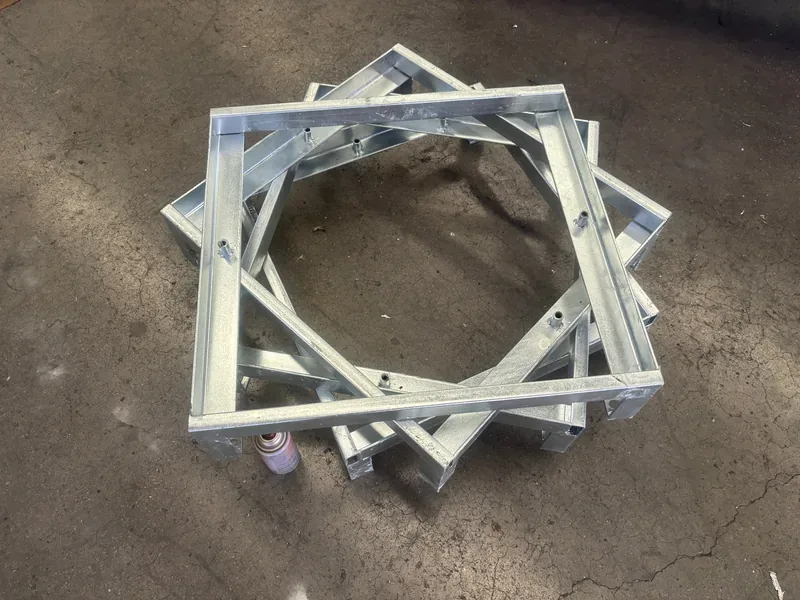 Framed Trench Grating
