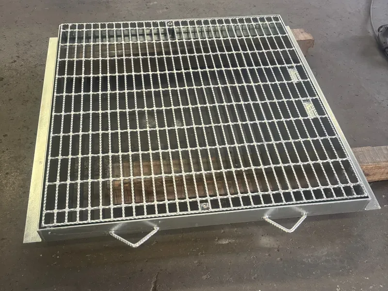 Lockable Trench Grating